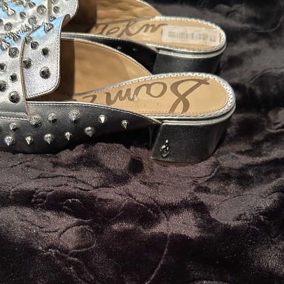 Sam Edelman Silver Studded Augustus Slip-Ons NWT size 8 - Picture 5 of 6